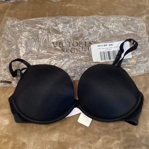 BNWT 32D Victoria’s Secret PINK Bra